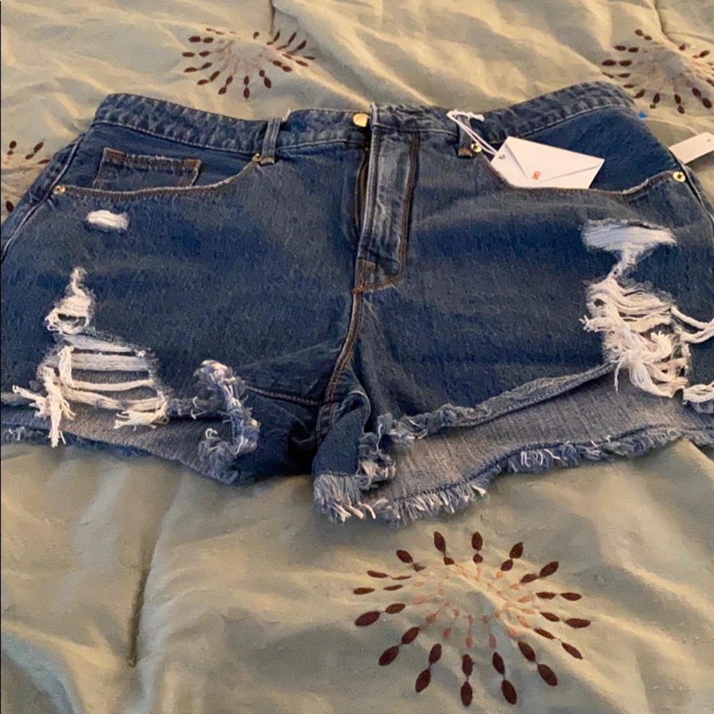 Good American shorts 14 NWT